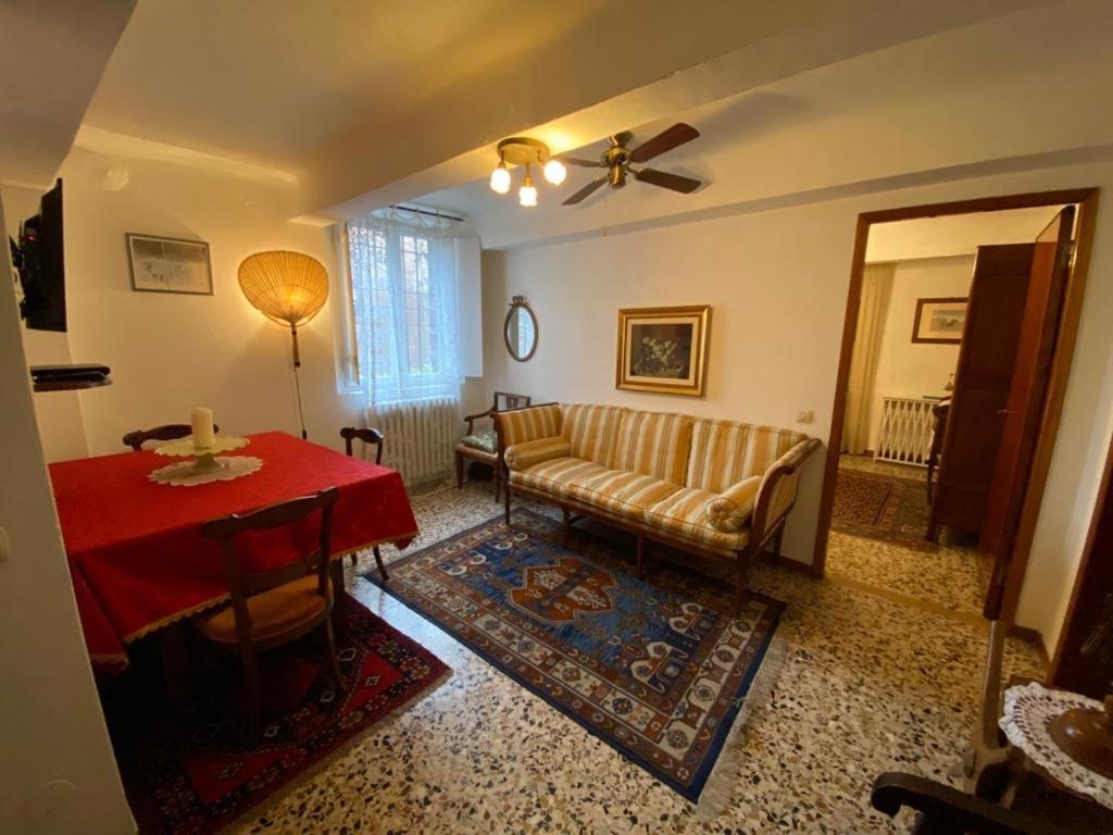 Le Case Cavallini Sgarbi di Rina Cavallini Ferrara Esterno foto