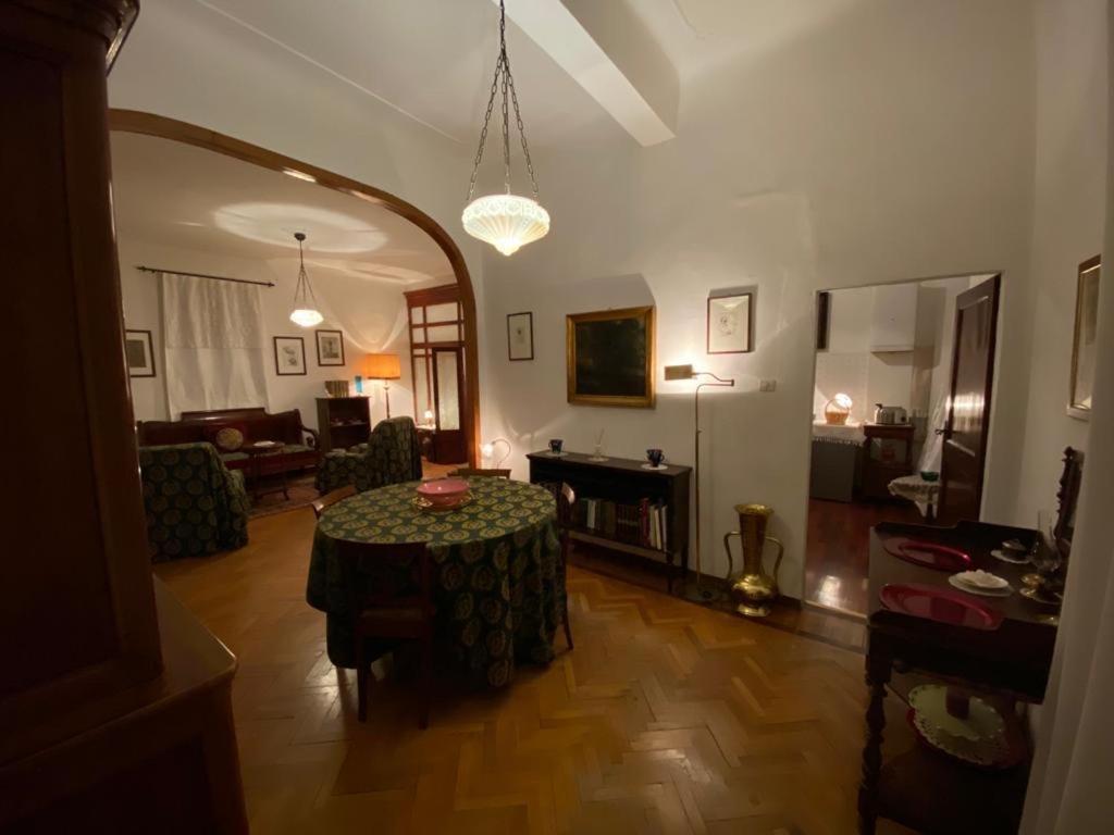Le Case Cavallini Sgarbi di Rina Cavallini Ferrara Esterno foto